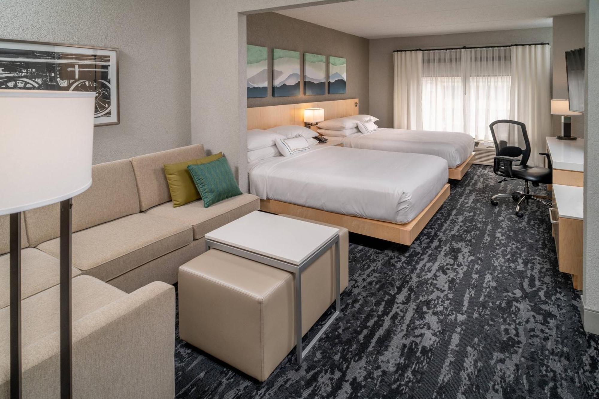 Delta Hotels By Marriott Huntington Downtown Exterior photo