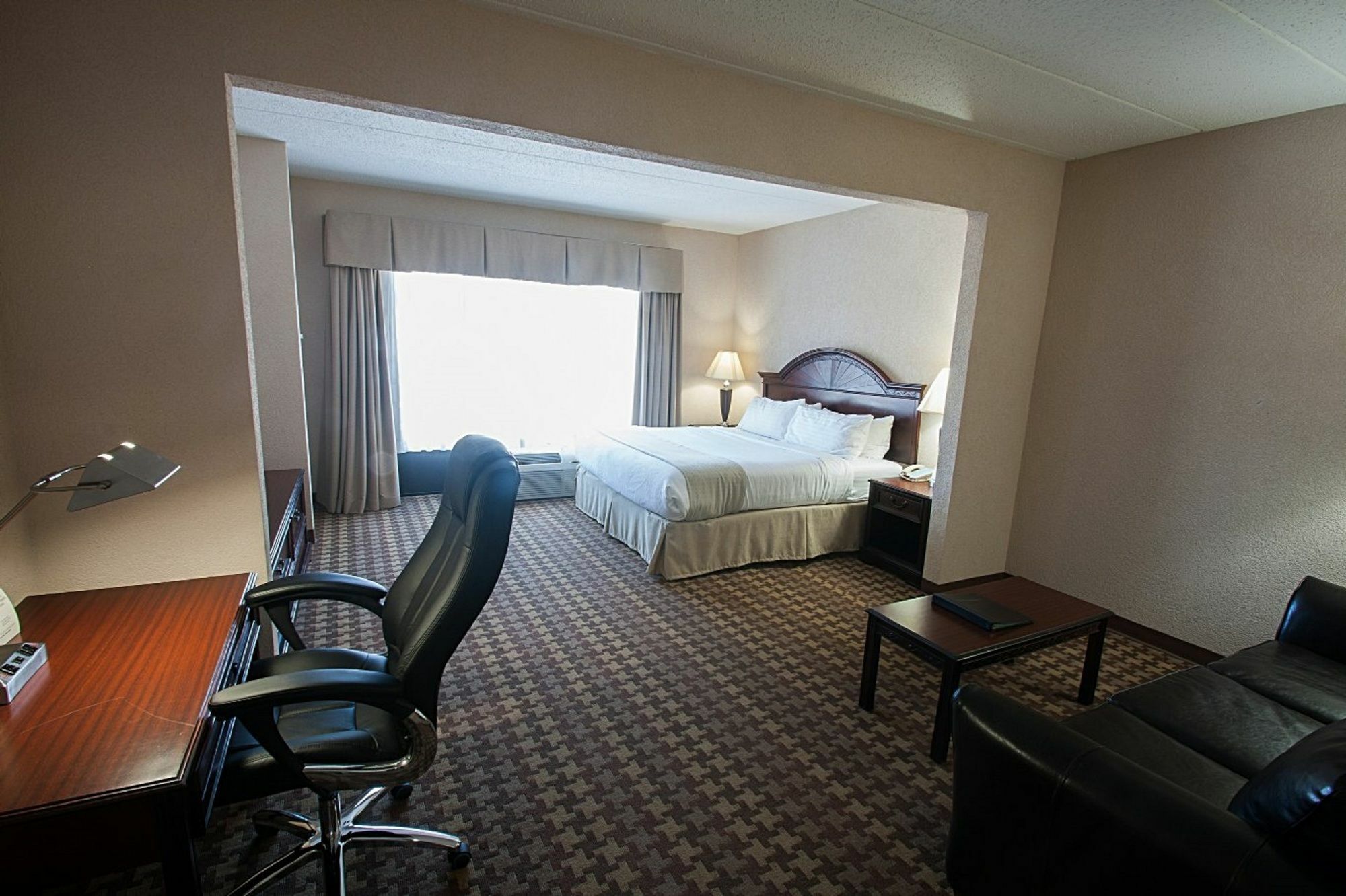 Delta Hotels By Marriott Huntington Downtown Exterior photo
