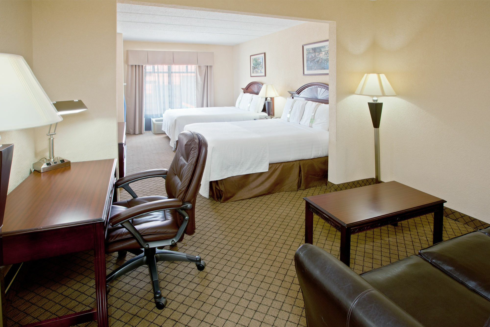 Delta Hotels By Marriott Huntington Downtown Room photo