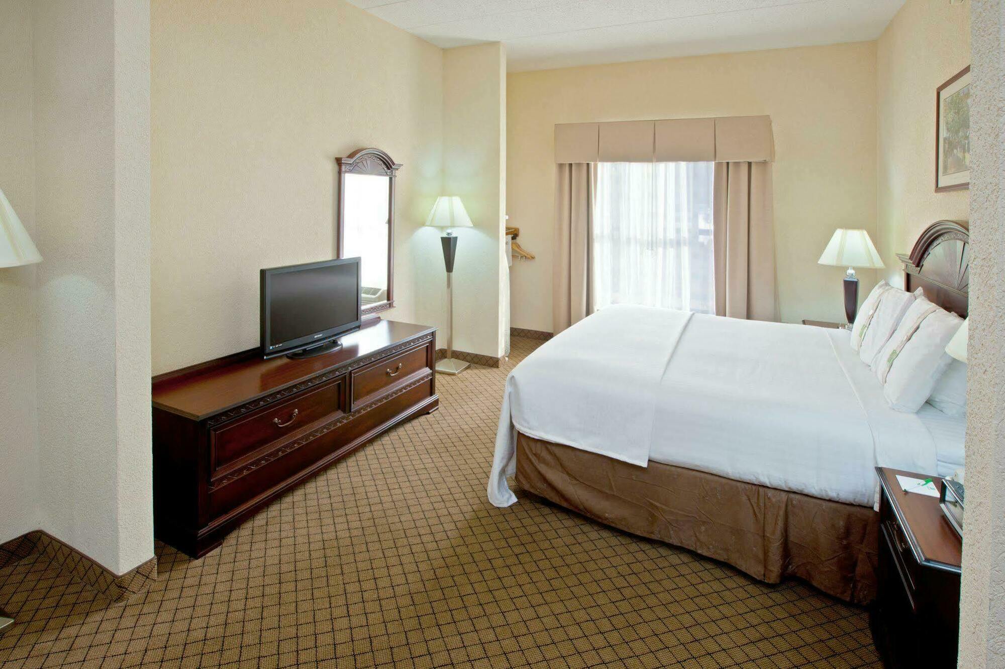 Delta Hotels By Marriott Huntington Downtown Exterior photo
